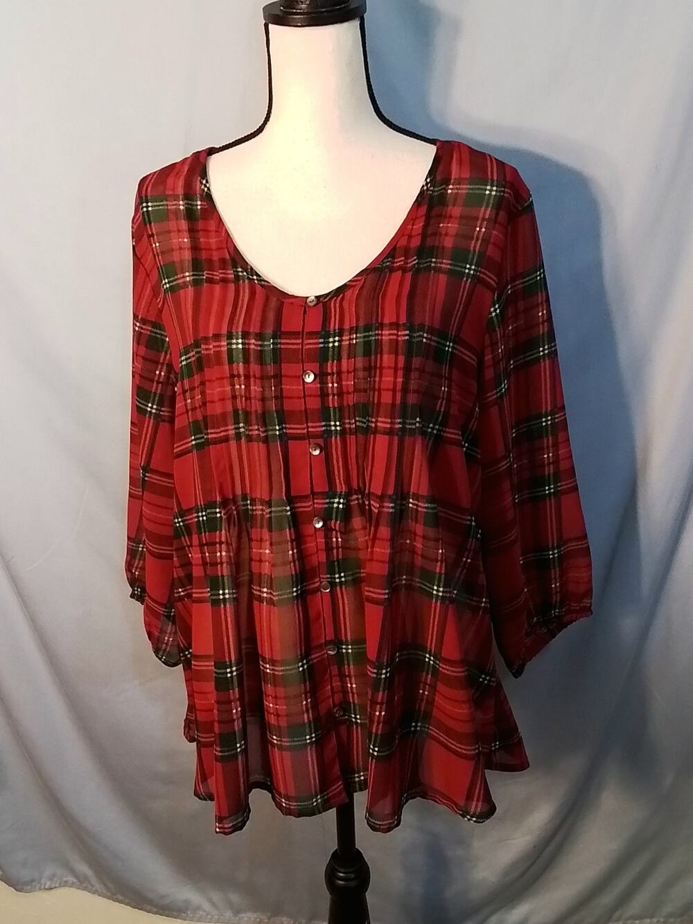 North Style Red plaid blouse
